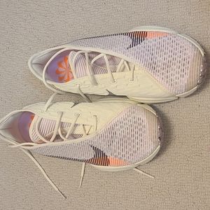 Nike Air Zoom Shoes. Size 7.5. Never worn. No box.